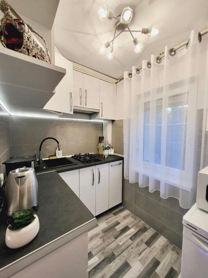 Studio DeLux Giurgiu Buitenkant foto