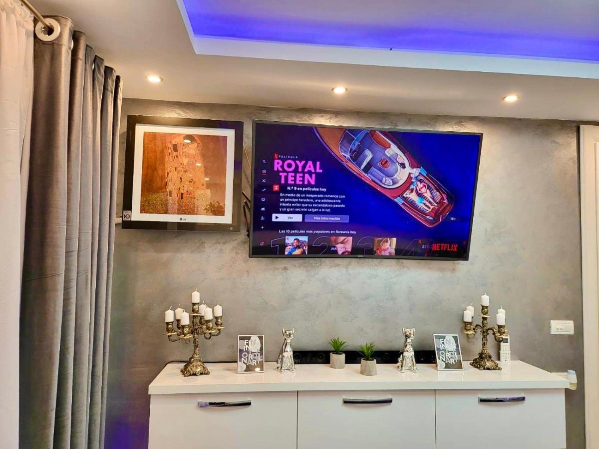 Studio DeLux Giurgiu Buitenkant foto