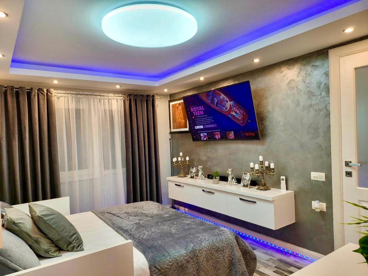 Studio DeLux Giurgiu Buitenkant foto